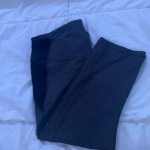Under Armour cropped leggings
